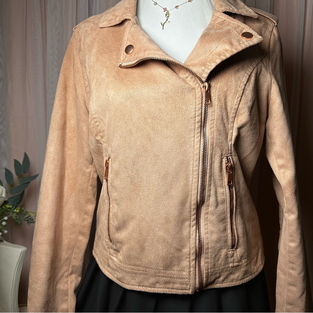 Romantic Moto Jacket Dusty Rose Suede fitted and cropped cut indie chic M